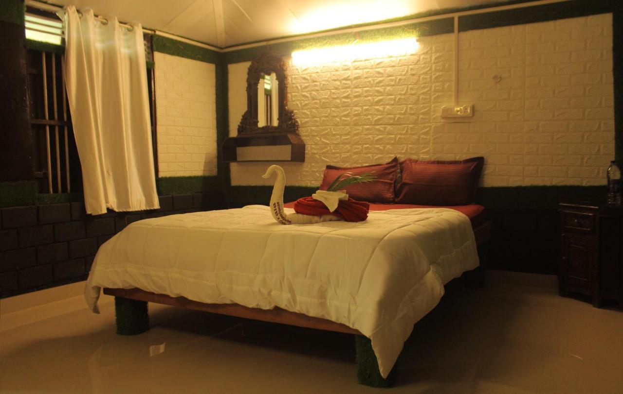 Kerala Bamboo house Hotel Varkala Bagian luar foto