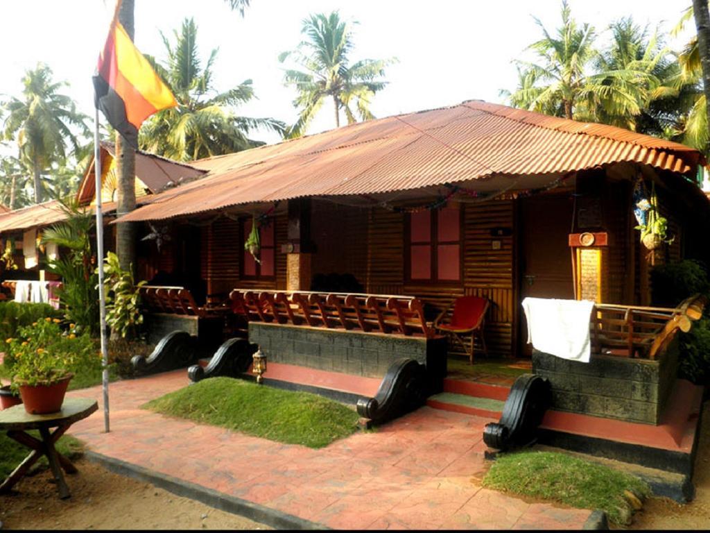 Kerala Bamboo house Hotel Varkala Bagian luar foto