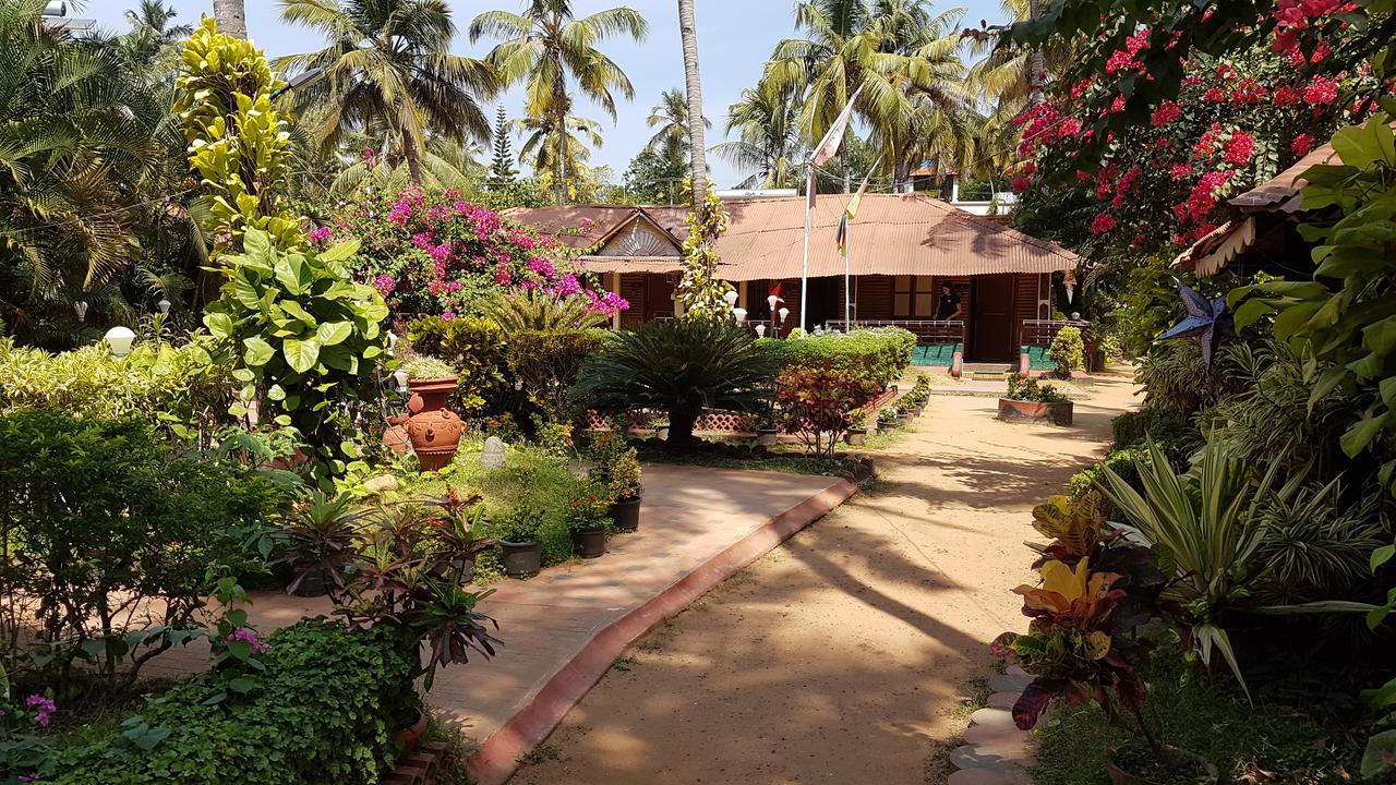 Kerala Bamboo house Hotel Varkala Bagian luar foto