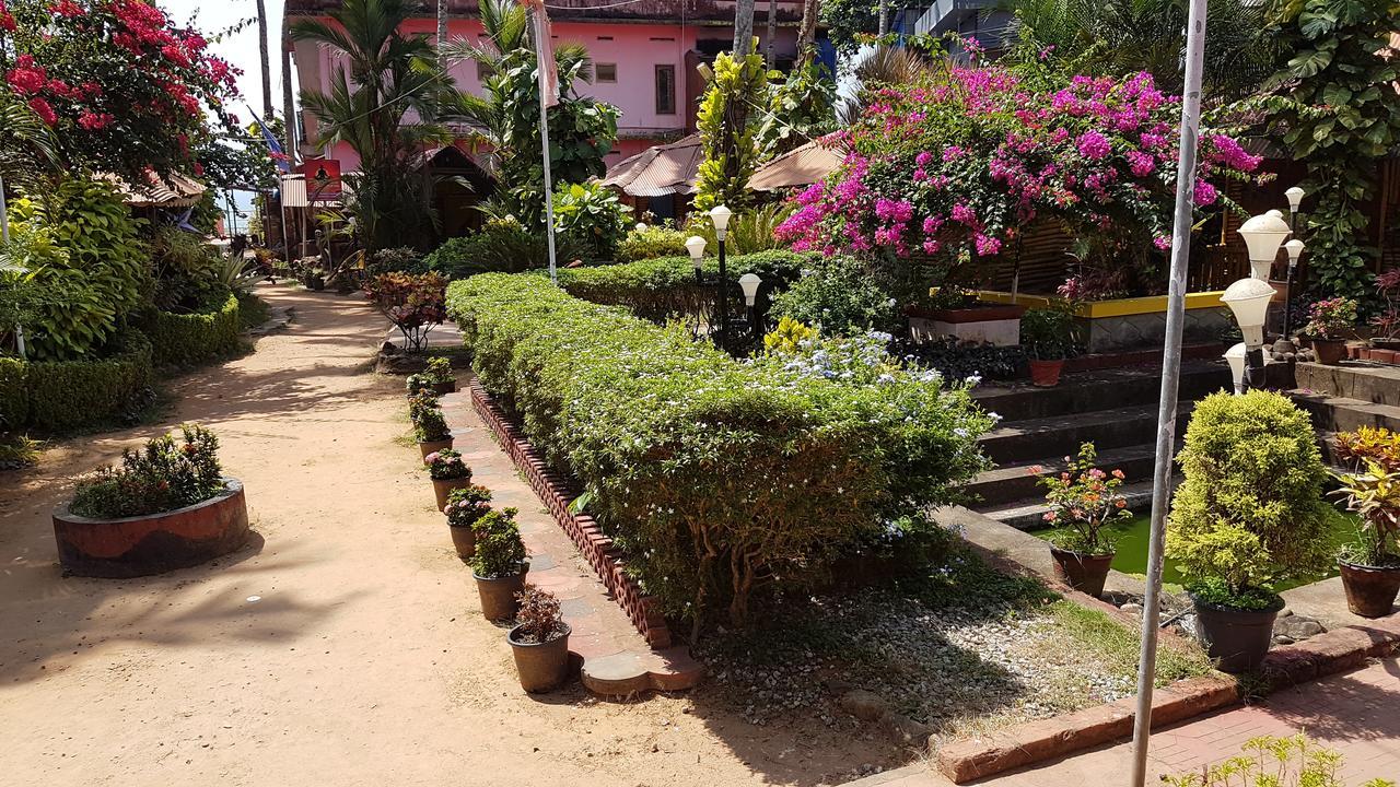 Kerala Bamboo house Hotel Varkala Bagian luar foto