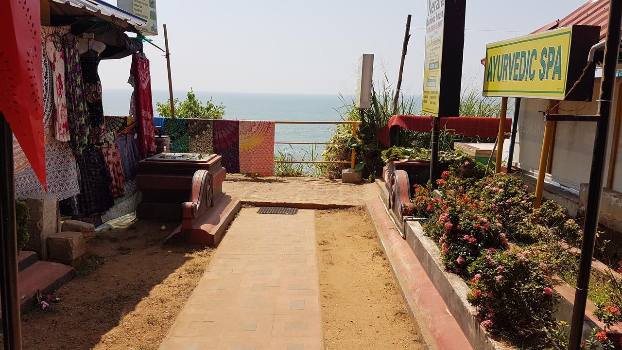 Kerala Bamboo house Hotel Varkala Bagian luar foto