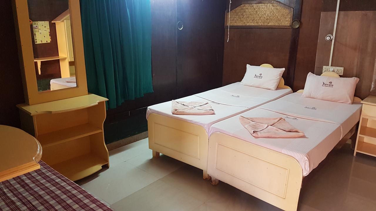 Kerala Bamboo house Hotel Varkala Bagian luar foto